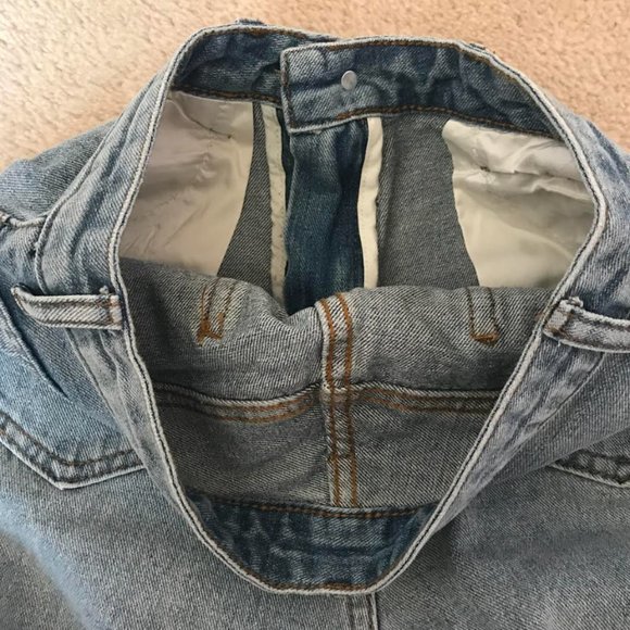 NWOT Wide-leg Distressed Jeans - Picture 4 of 5